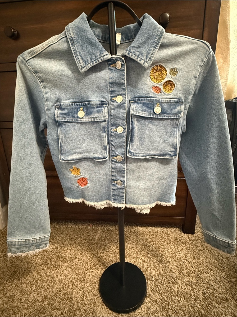 Light Blue Embroidered Cropped Denim Jacket -‎ Evsie Girls